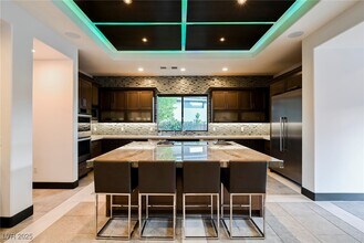 94 Glade Hollow Dr in Las Vegas, NV - Building Photo - Building Photo