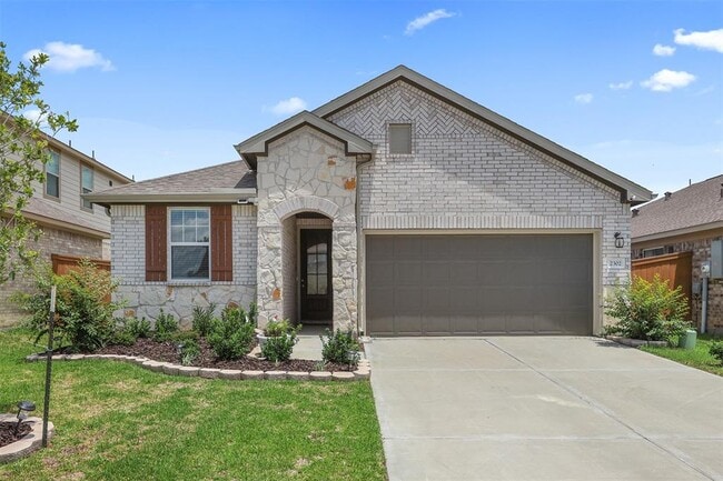 2302 Sweet Bay Dr in Texas City, TX - Building Photo - Building Photo