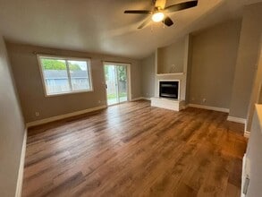 27208 Manor Pl NW in Stanwood, WA - Building Photo - Building Photo