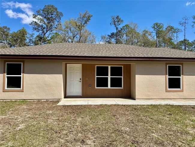 8601 N Stern Dr in Citrus Springs, FL - Building Photo - Building Photo