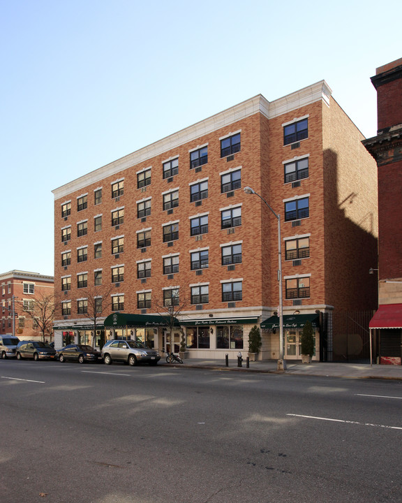 1429-1439 Fifth Ave in New York, NY - Building Photo