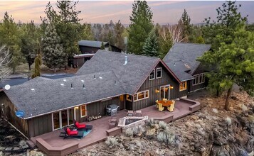63635 Johnson Rd in Bend, OR - Building Photo - Building Photo