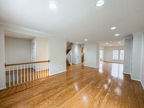 7810 Butterfield Ln in Annandale, VA - Building Photo - Building Photo