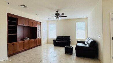1634 W Pelican Ct in Chandler, AZ - Building Photo - Building Photo