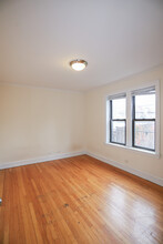 4243 N Keystone Ave, Unit #1F in Chicago, IL - Building Photo - Building Photo