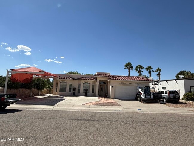 property at 3637 Tierra Vergel Dr