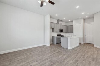 8144 Foraker St in Frisco, TX - Building Photo - Building Photo