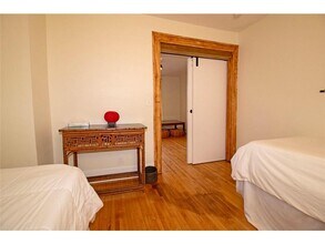 1211 5th St NE in Minneapolis, MN - Building Photo - Building Photo