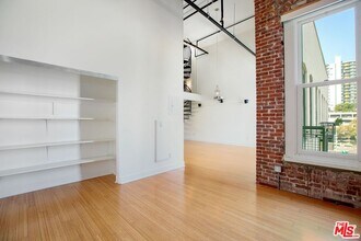 253 S Broadway in Los Angeles, CA - Building Photo - Building Photo