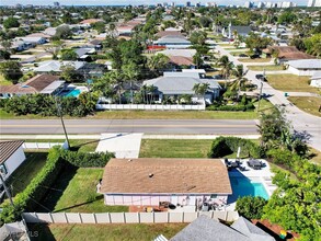 10690 8th St N in Naples, FL - Building Photo - Building Photo