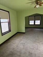 604 Millersville Ave, Unit A in Howards Grove, WI - Foto de edificio - Building Photo