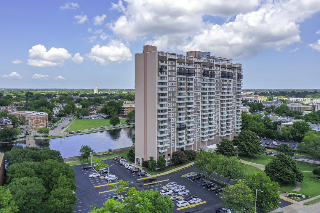 The Hague Towers Apartments Norfolk Va Apartments