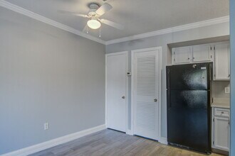 2494 Etiwan Ave in Charleston, SC - Building Photo - Building Photo