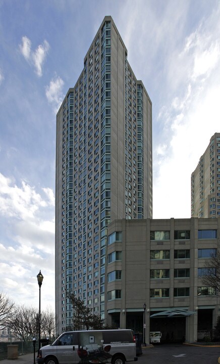 Atlantic in Jersey City, NJ - Building Photo