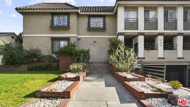 420 Riverdale Dr in Glendale, CA - Building Photo - Building Photo