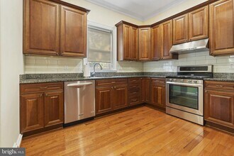 1819 10th St NW in Washington, DC - Building Photo - Building Photo