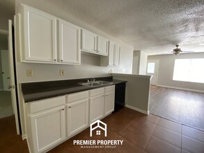 4448 Kings Valley Cove W in Memphis, TN - Building Photo - Building Photo