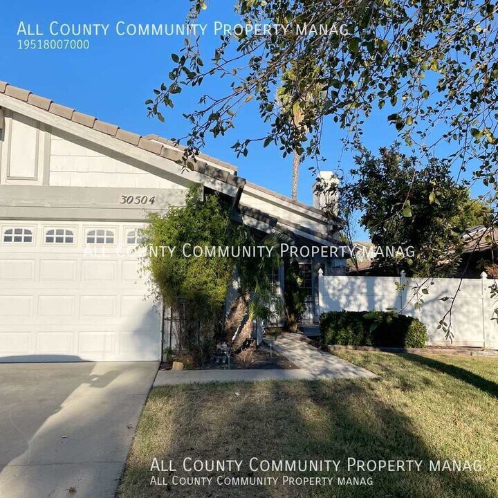 30504 Iron Bark Ct in Temecula, CA - Building Photo