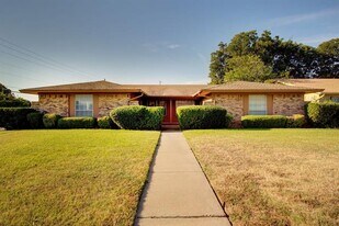 3201 Ashford Ave in Fort Worth, TX - Building Photo