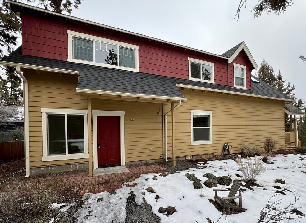 2663 NE Community Ln in Bend, OR - Building Photo