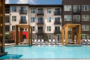 Cypress at Trinity Groves III in Dallas, TX - Building Photo