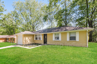 10423 Chris Dr in Indianapolis, IN - Building Photo - Building Photo