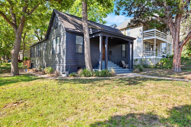 515 E Monroe St in Austin, TX - Building Photo - Building Photo