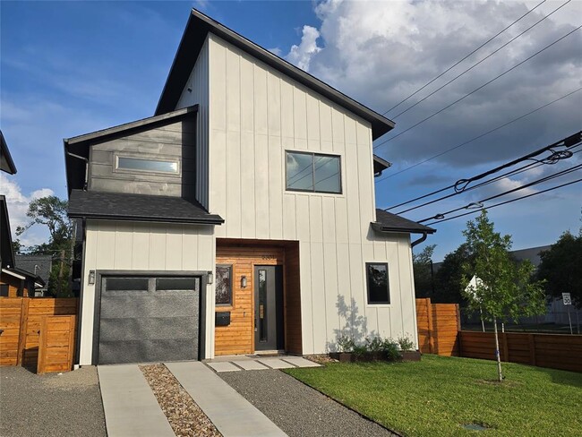 5301 Grover Ave in Austin, TX - Building Photo - Building Photo