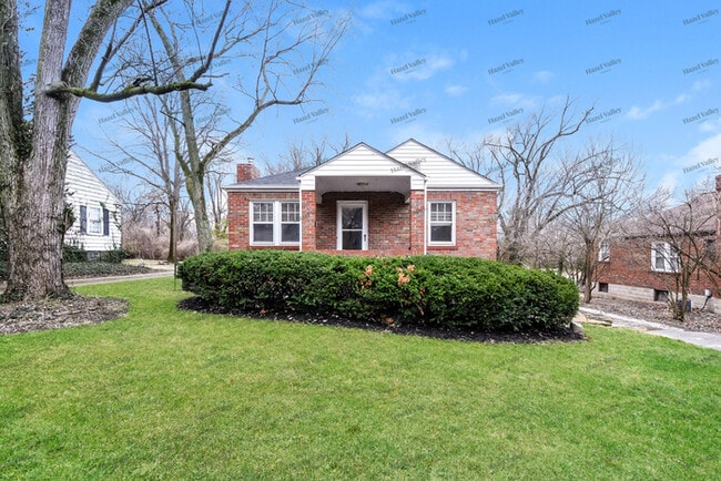 1441 N Elizabeth Ave