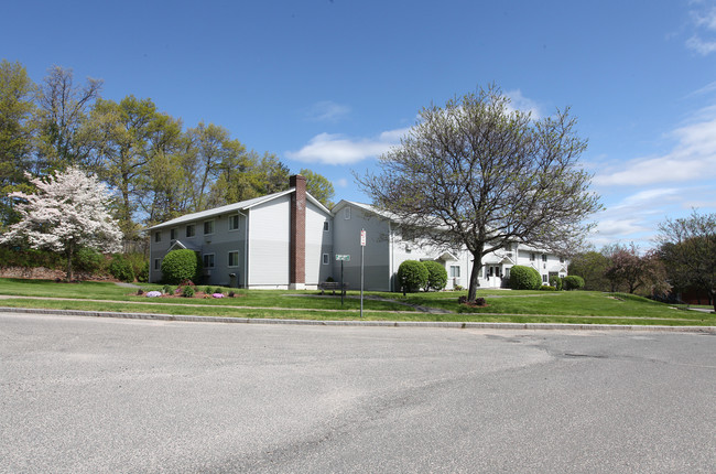 Allen Park in Springfield, MA - Foto de edificio - Building Photo