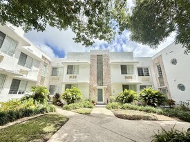 1615 Jefferson Ave in Miami Beach, FL - Building Photo