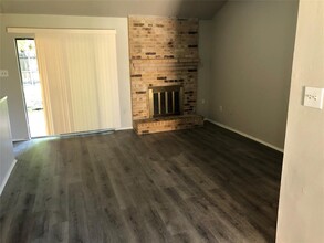 4903 Fawndale Way in Baytown, TX - Building Photo - Building Photo