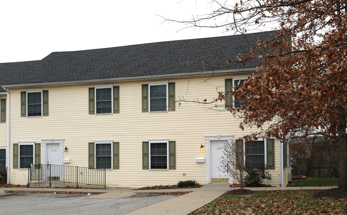 Cold Springs Townhomes in Highland Heights, KY - Building Photo