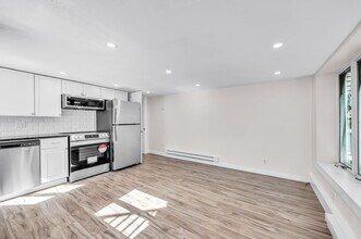 465 E 8th St, Unit 1 in Boston, MA - Building Photo - Building Photo