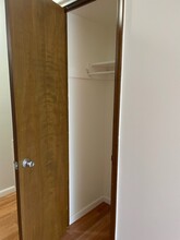 22106 E 11 Mile Rd in St. Clair Shores, MI - Building Photo - Building Photo