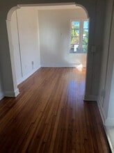 230 Salamanca Ave in Coral Gables, FL - Building Photo - Building Photo