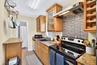 509 29th Ave S in St. Petersburg, FL - Building Photo - Building Photo