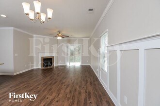 387 W Park Dr in Fultondale, AL - Foto de edificio - Building Photo
