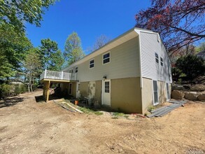 604 High St in Port Jefferson, NY - Building Photo - Building Photo