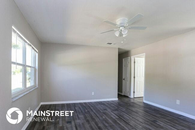 2776 20th Ave SW in Largo, FL - Foto de edificio - Building Photo