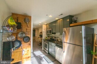 1814 Christian St in Philadelphia, PA - Building Photo - Building Photo