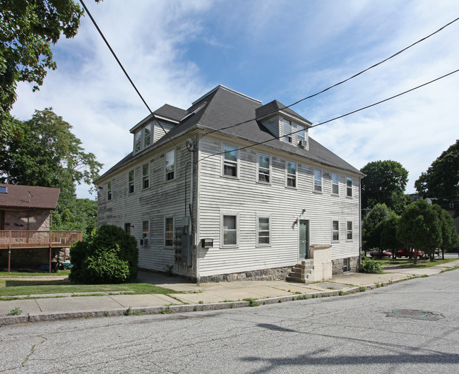 20 Garvin St in New London, CT - Building Photo - Building Photo