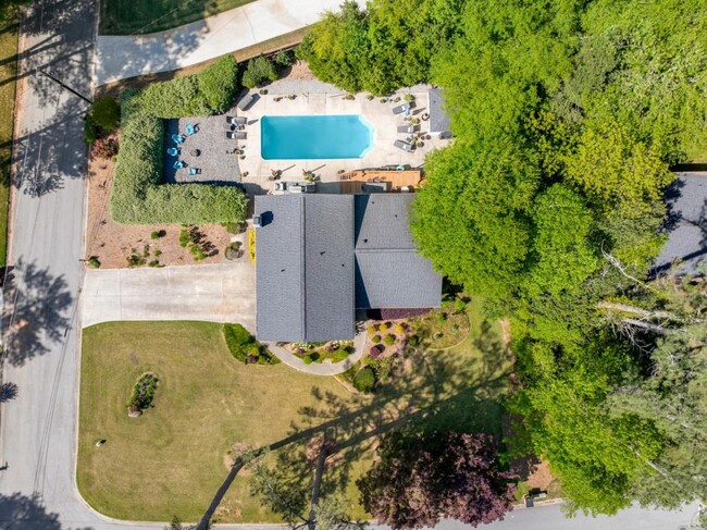 4014 Foxglove Rd in Tucker, GA - Building Photo - Building Photo