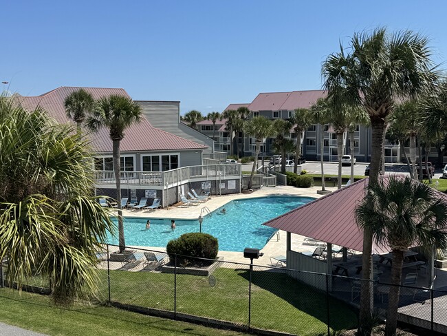 177 W Mariners Cay Dr in Folly Beach, SC - Building Photo - Building Photo