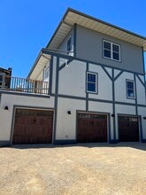 19 5th Ave in New Glarus, WI - Building Photo - Building Photo