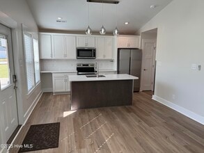 503 Pecan Tree Ln in Jacksonville, NC - Building Photo - Building Photo