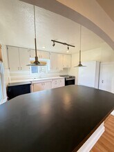 171 Alida St in Ashland, OR - Building Photo - Building Photo