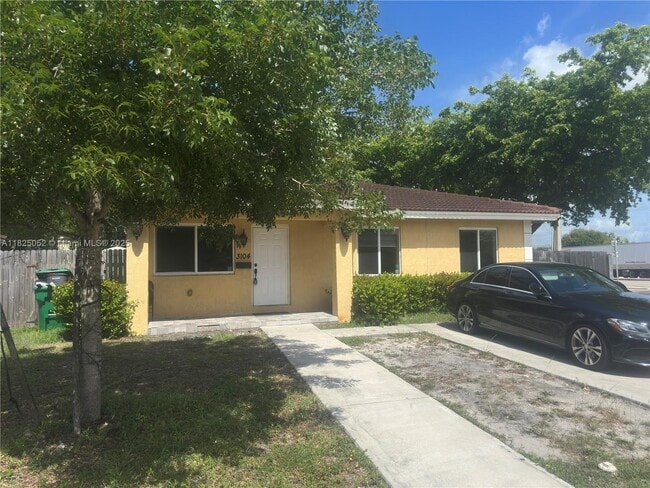 property at 3104 Tarpon Dr