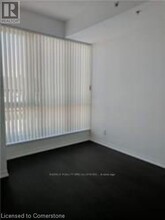 5001 Corporate Dr in Burlington, ON - Building Photo - Building Photo
