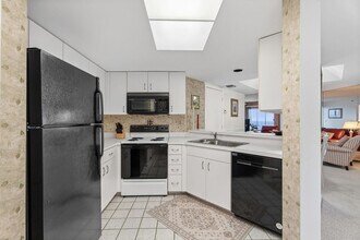 3870 N Hwy A1A, Unit 604 in Fort Pierce, FL - Foto de edificio - Building Photo